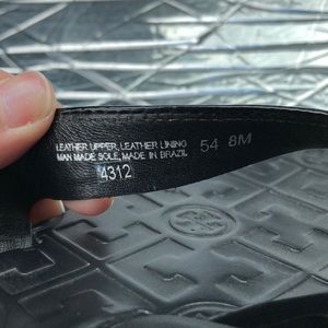Tory Burch Shoes - Tory Burch Leather Thong Flip Flip Sandals Tory Burch Shoes - Tory Burch Leather Thong Flip Flip Sandals